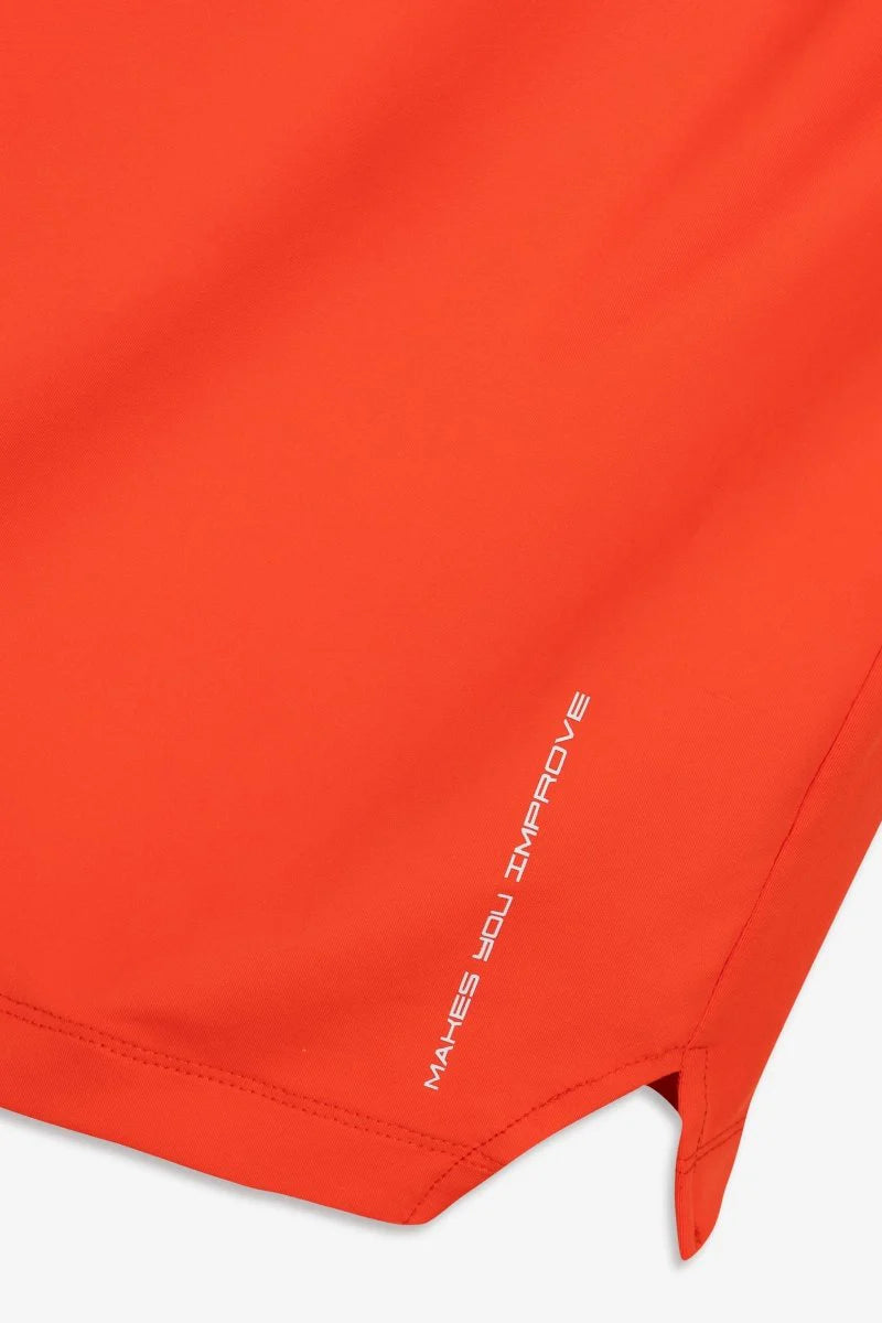 Men’s orange padel t-shirt close-up